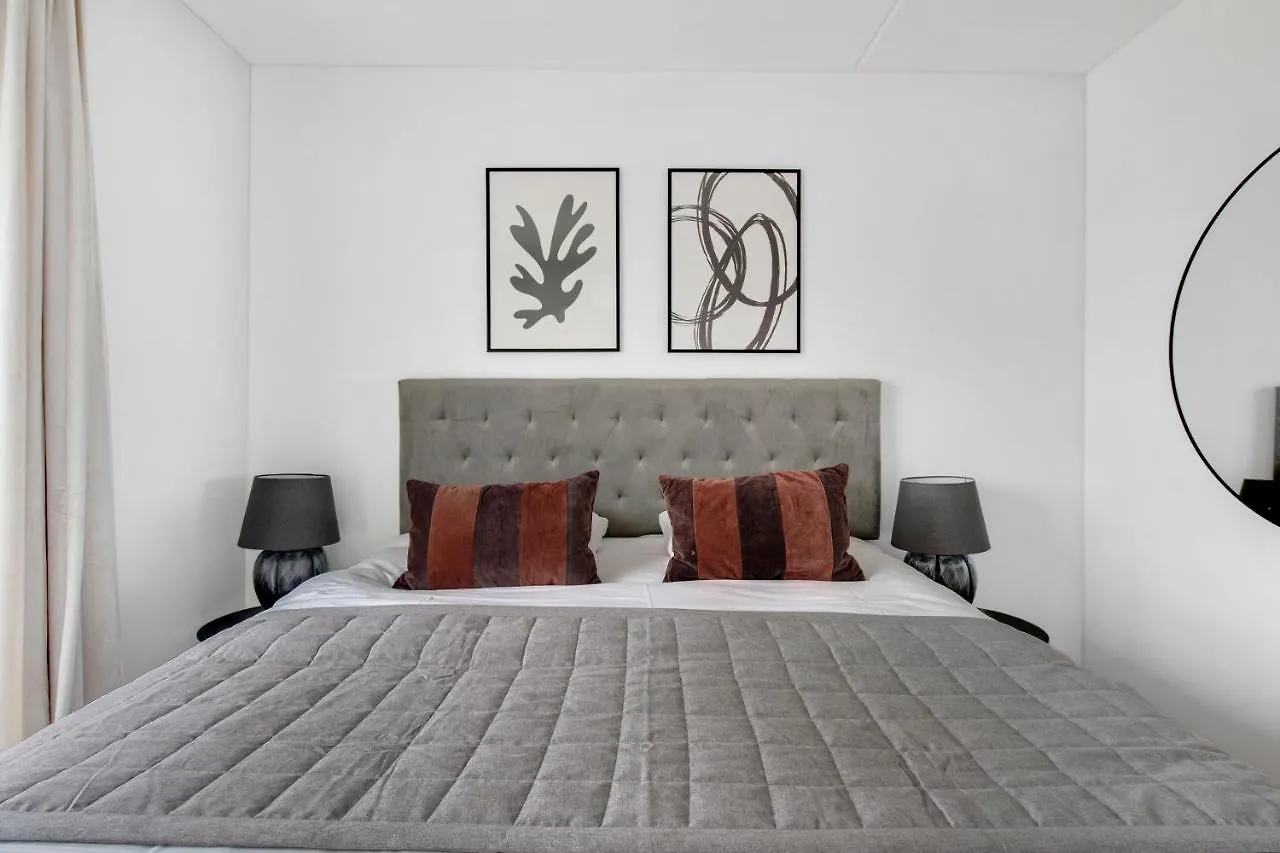 Sanders Arena - Precious Three-Bedroom Apartment Close To Metro Station Copenhagen Denmark